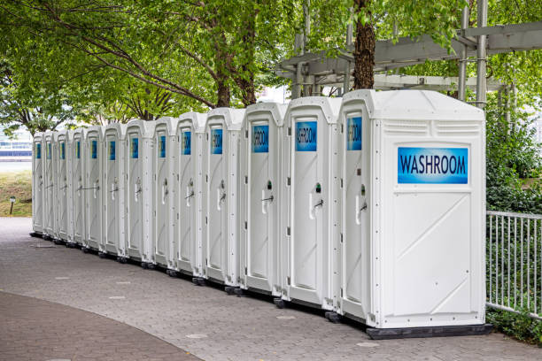 Best High-end porta potty rental  in Des Plaines, IL
