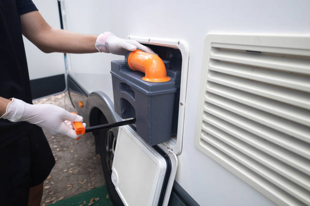 Portable Toilet Options We Offer in Des Plaines, IL