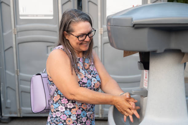 Best Emergency porta potty rental  in Des Plaines, IL